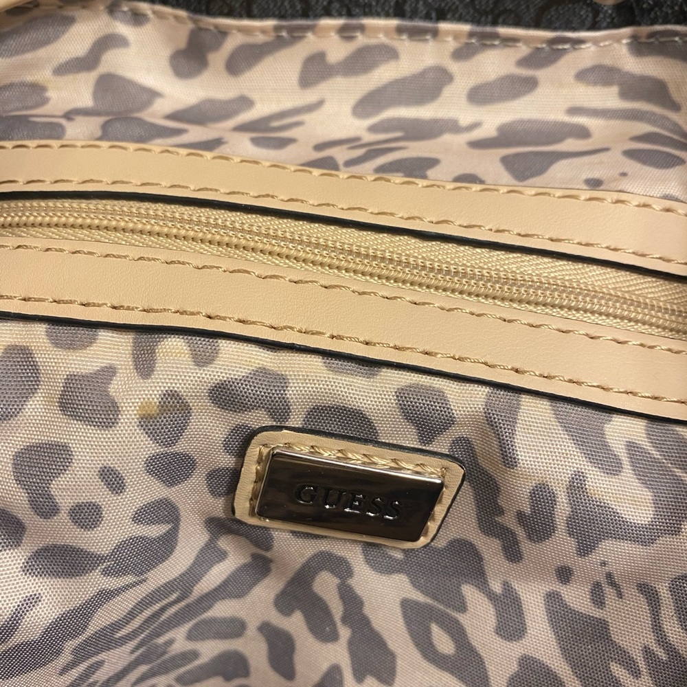 Guess Backpack - Picture 7 of 8